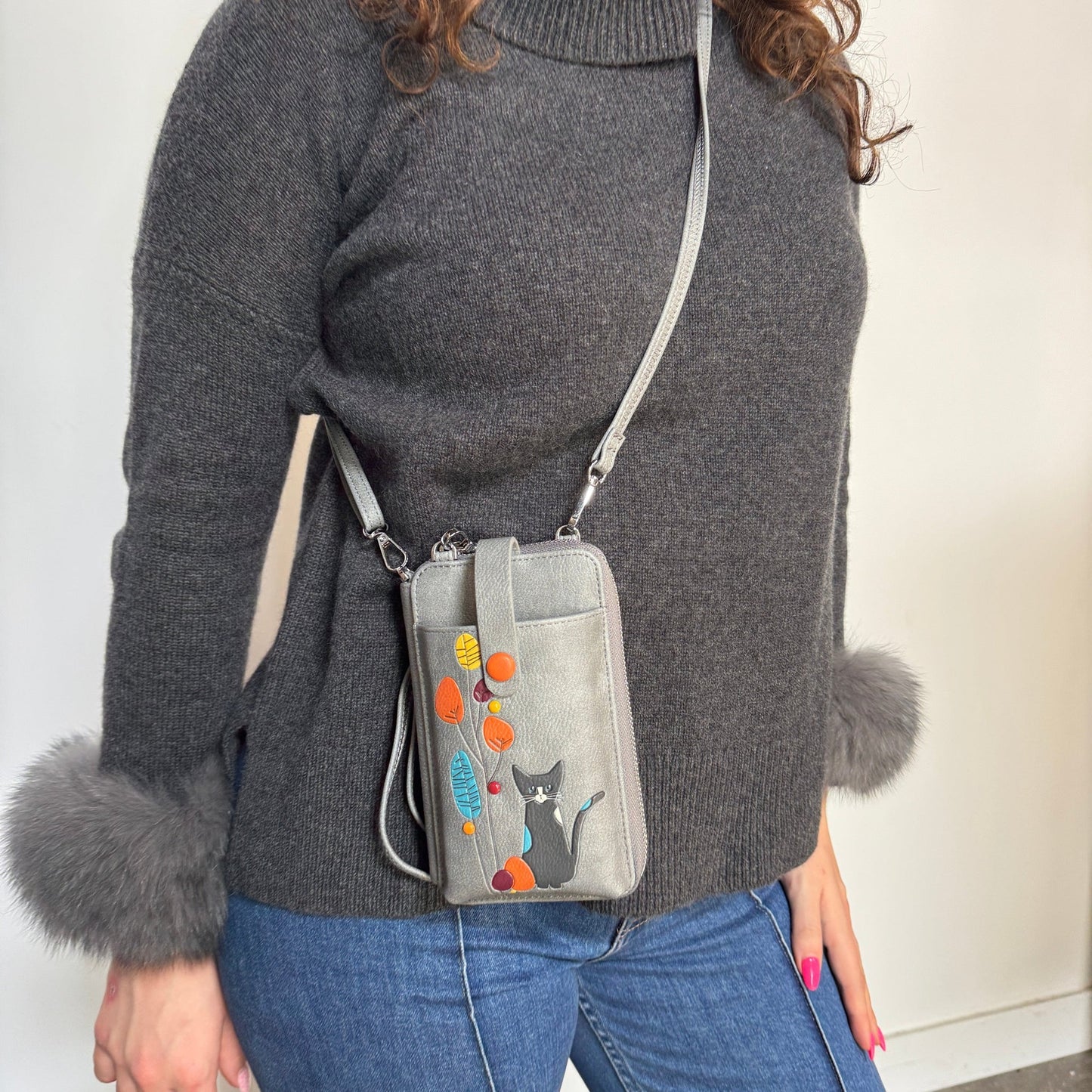 Nene Smartphone Pouch - Grey